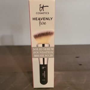 IT Cosmetics Heavenly Luxe Solid‎ Serum Brush